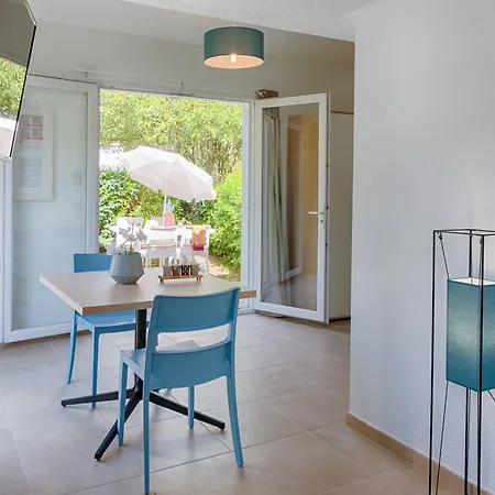Zenitude Hôtel-résidences La Napoule 3*