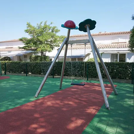 Comfort La Napoule Village Aparthotel 4*