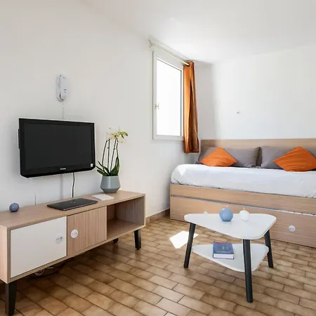 Comfort La Napoule Village Aparthotel 3*