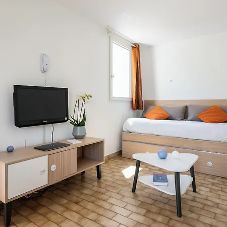 Comfort La Napoule Village Apart-hotel 3*