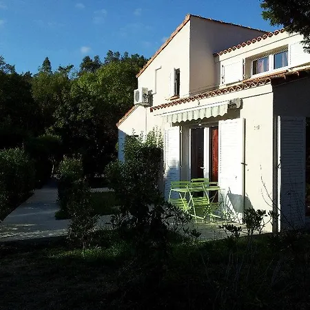 Ξενοδοχείο με διαμερίσματα Comfort La Napoule Village Mandelieu