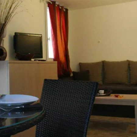 Apart-hotel Comfort La Napoule Village