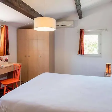 Comfort La Napoule Village 아파트호텔 3*